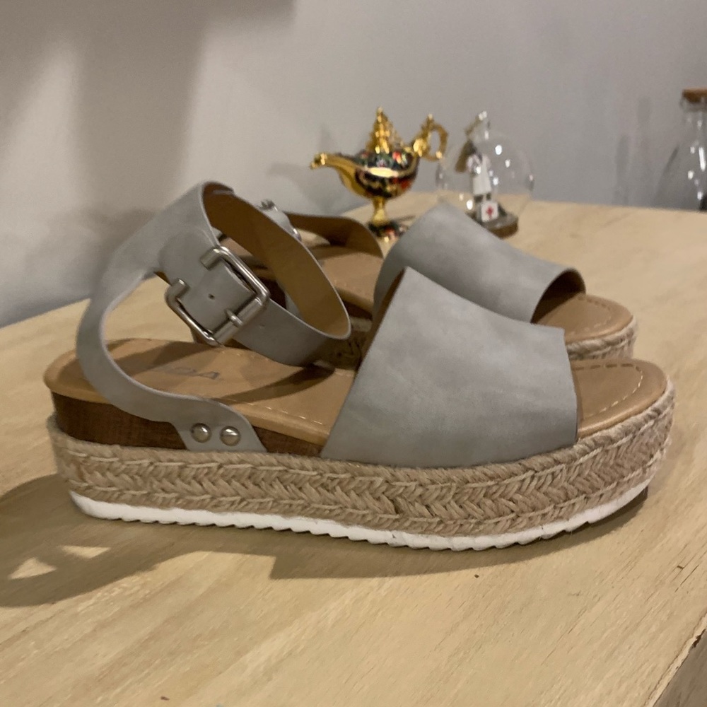 Soda Platform Sandals Espadrilles